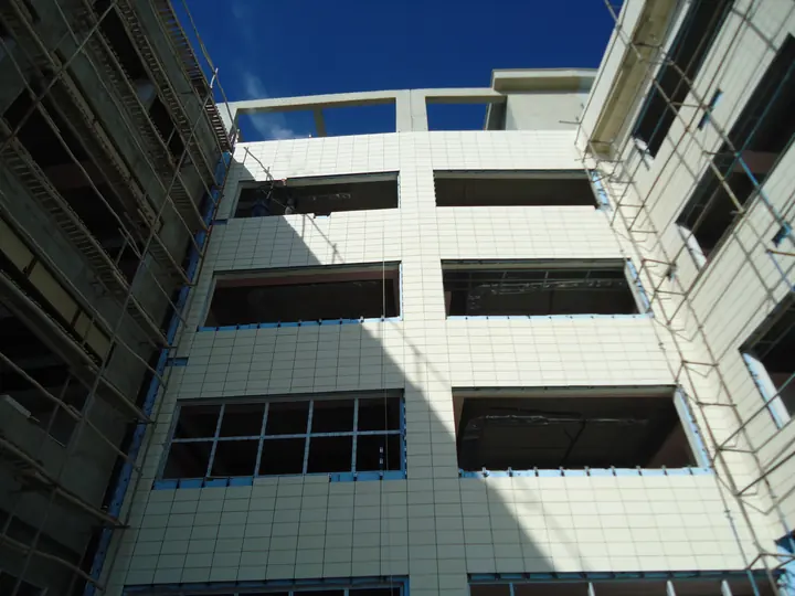 Installation-stage view — 21
